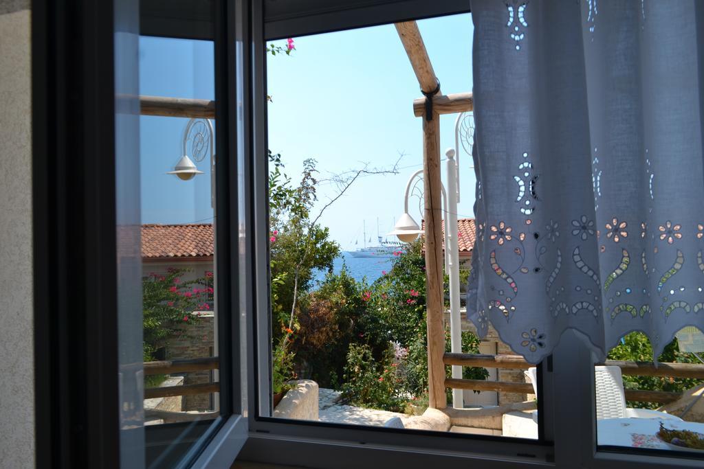 Vila 15 Bougainville Saranda Kültér fotó