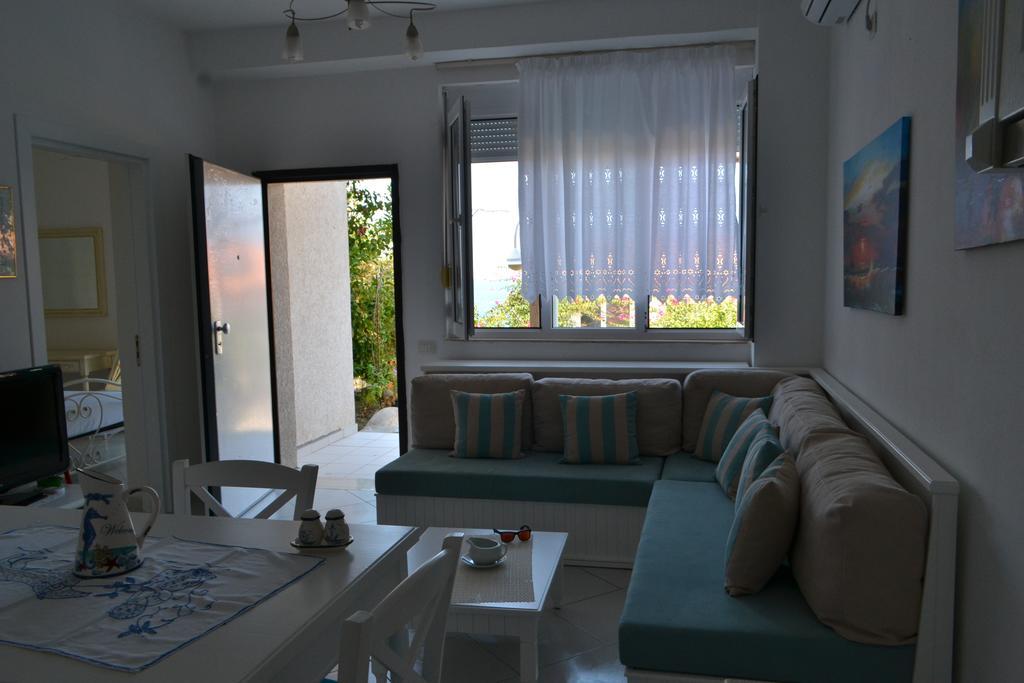 Vila 15 Bougainville Saranda Kültér fotó